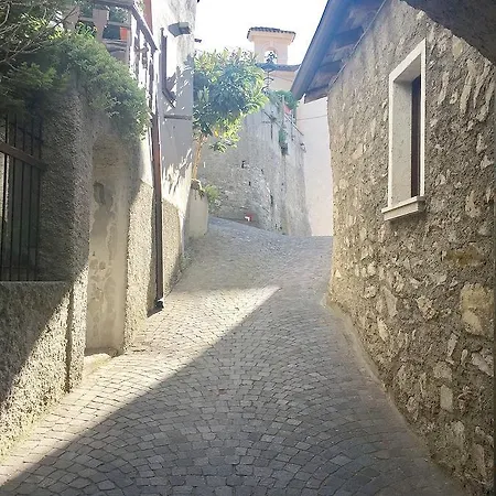 Apartamento Rustico Pietre Antiche 5 Gargnano